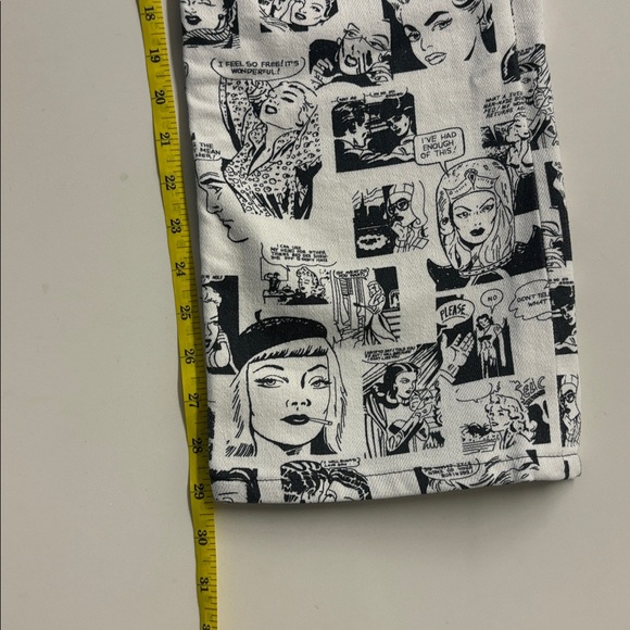 Reformation Newsprint/Comic Print Highrise Jeans - Picture 17 of 17